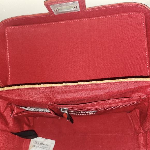 KENNETH COLE NY - Picture 8 of 11